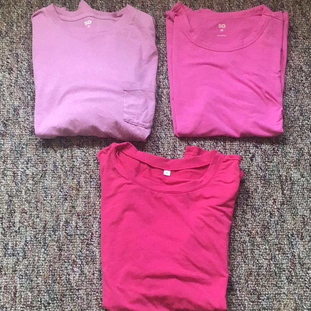 PINK 2 so brand tees plus 1 free tunic top